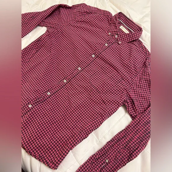 Aeropostale Pink & Black Plaid Button Down - Picture 3 of 6